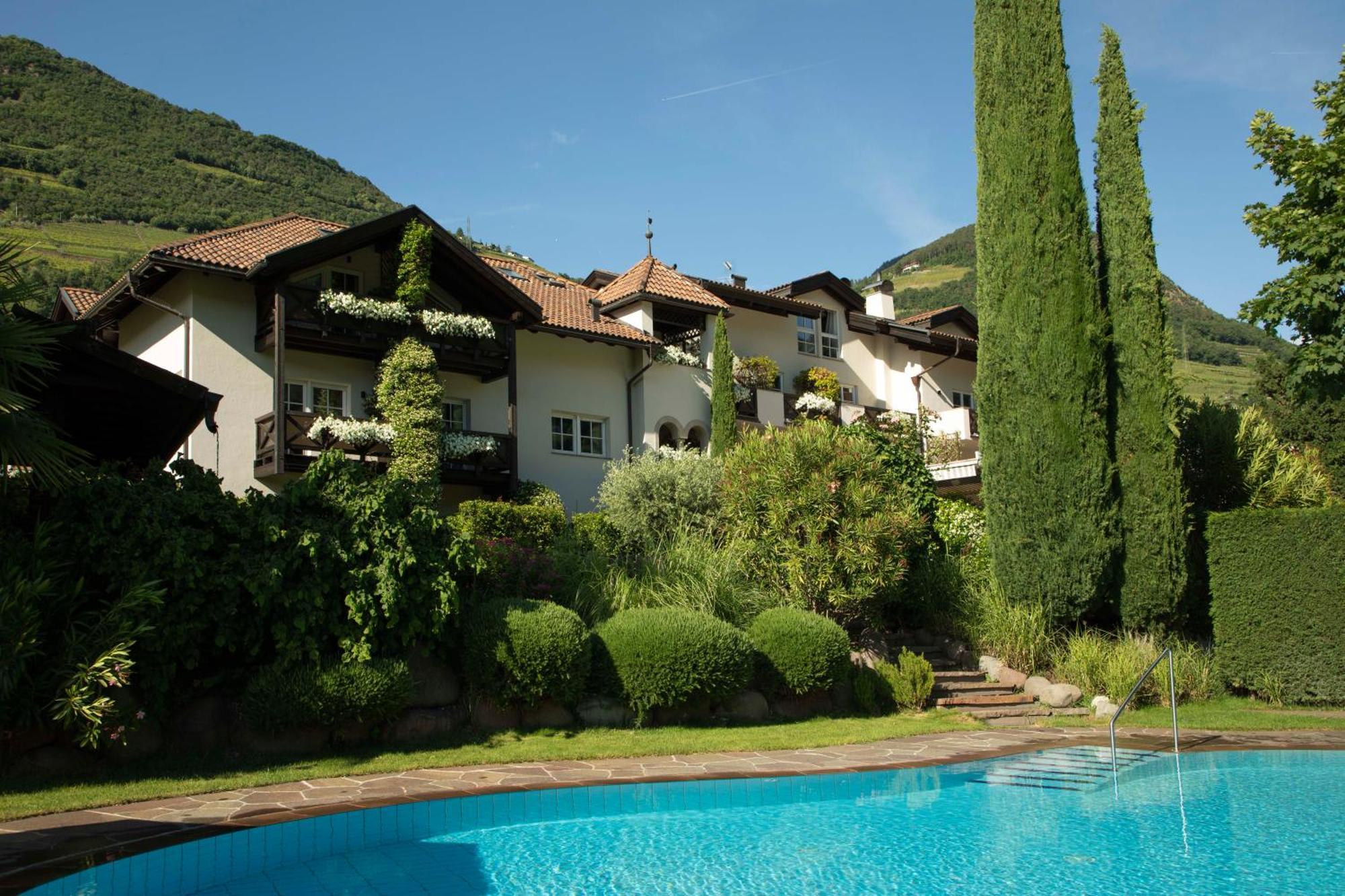 Hotel Magdalener Hof Bolzano Bagian luar foto